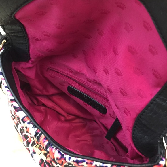 🚫SOLD🚫Mint Cond Juicy Couture Crossbody Purse - Picture 4 of 8